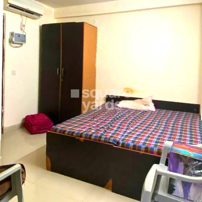 Resale 3 Bedroom 100 Sq.Yd. Builder Floor in RWA Majlis Park BlockC