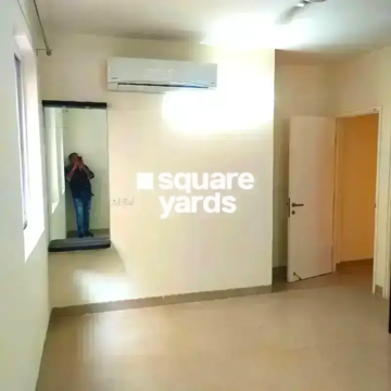 Living Room in 4 BHK Apartment at Emaar Emerald Floors Premier, Sector 65 – for Rent