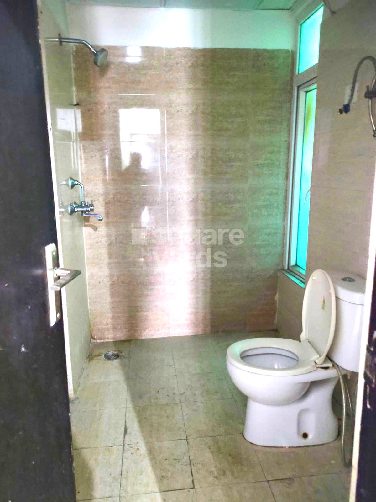 Rental 3 Bedroom 1395 Sq.Ft. Apartment in Ajnara Grand Heritage, Sector