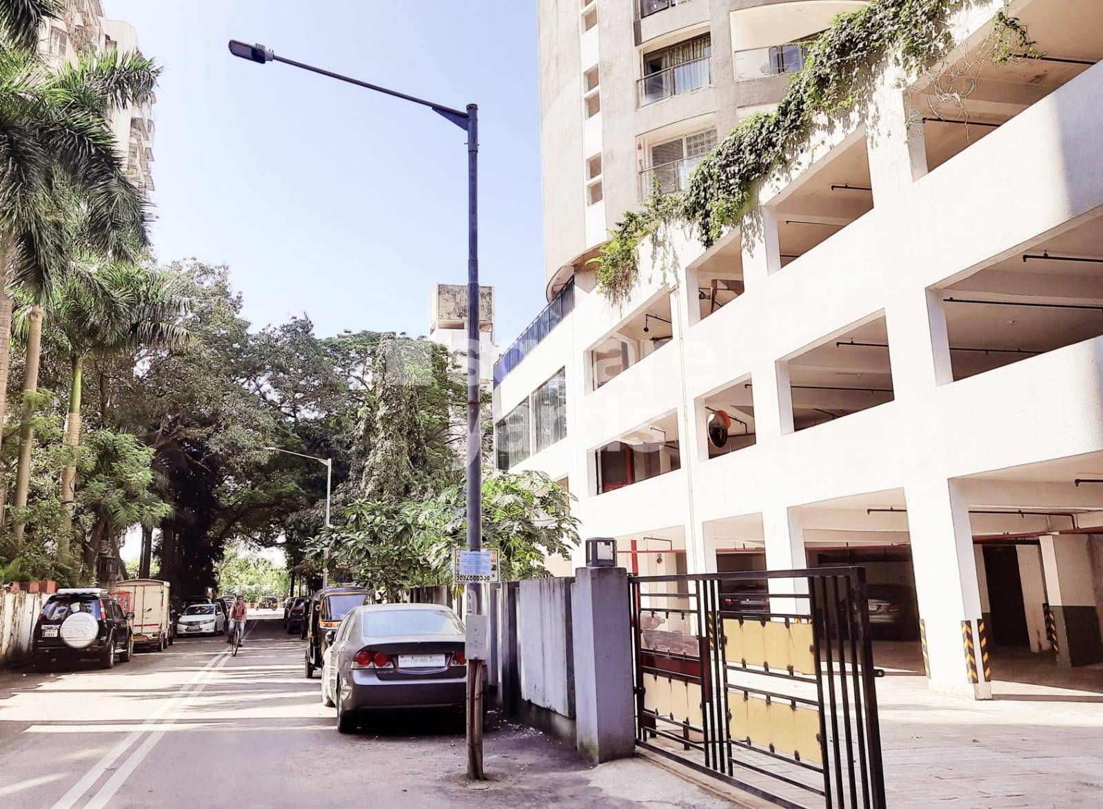 3 BHK Apartment For Sale in Cosmopolis Tower