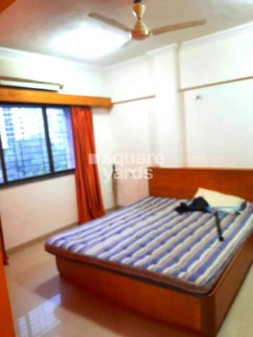 Bedroom in 2 BHK Apartment at Sagar Kanya, Andheri West – for Rent