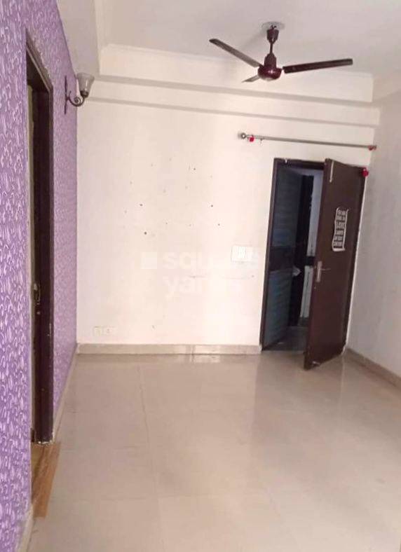 Rental 2 Bedroom 990 Sq.Ft. Apartment in Logix Blossom