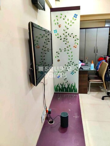 Living Room in 3 BHK Apartment at Andheri West – for Rent