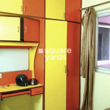 Room in 3 BHK Apartment at Orchid Petals, Sector 49 – for Rent