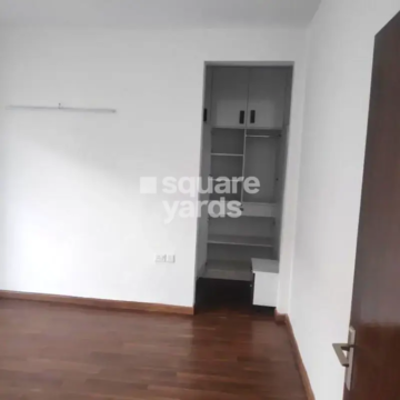 Bedroom in 3 BHK Apartment at BPTP Amstoria, Sector 102 – for Rent