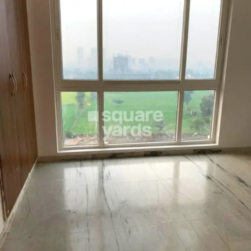 Room in 3 BHK Apartment at Umang Winter Hills, Sector 77 – for Rent