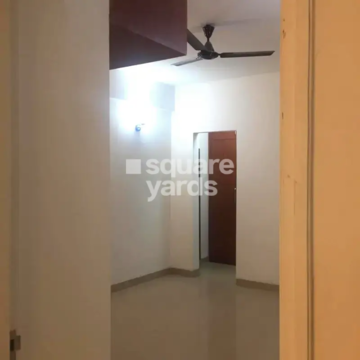 Bedroom in 3 BHK Apartment at Emaar Emerald Estate, Sector 65 – for Rent