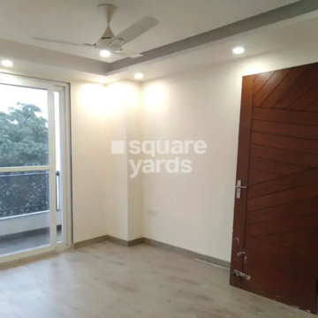 Room in 3 BHK Builder Floor at Sector 15 – for Rent