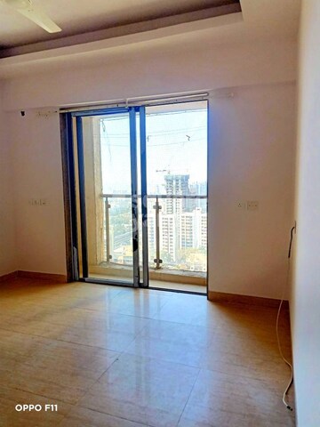 Room in 2 BHK Apartment at HDIL Metropolis Residences, Andheri West – for Rent