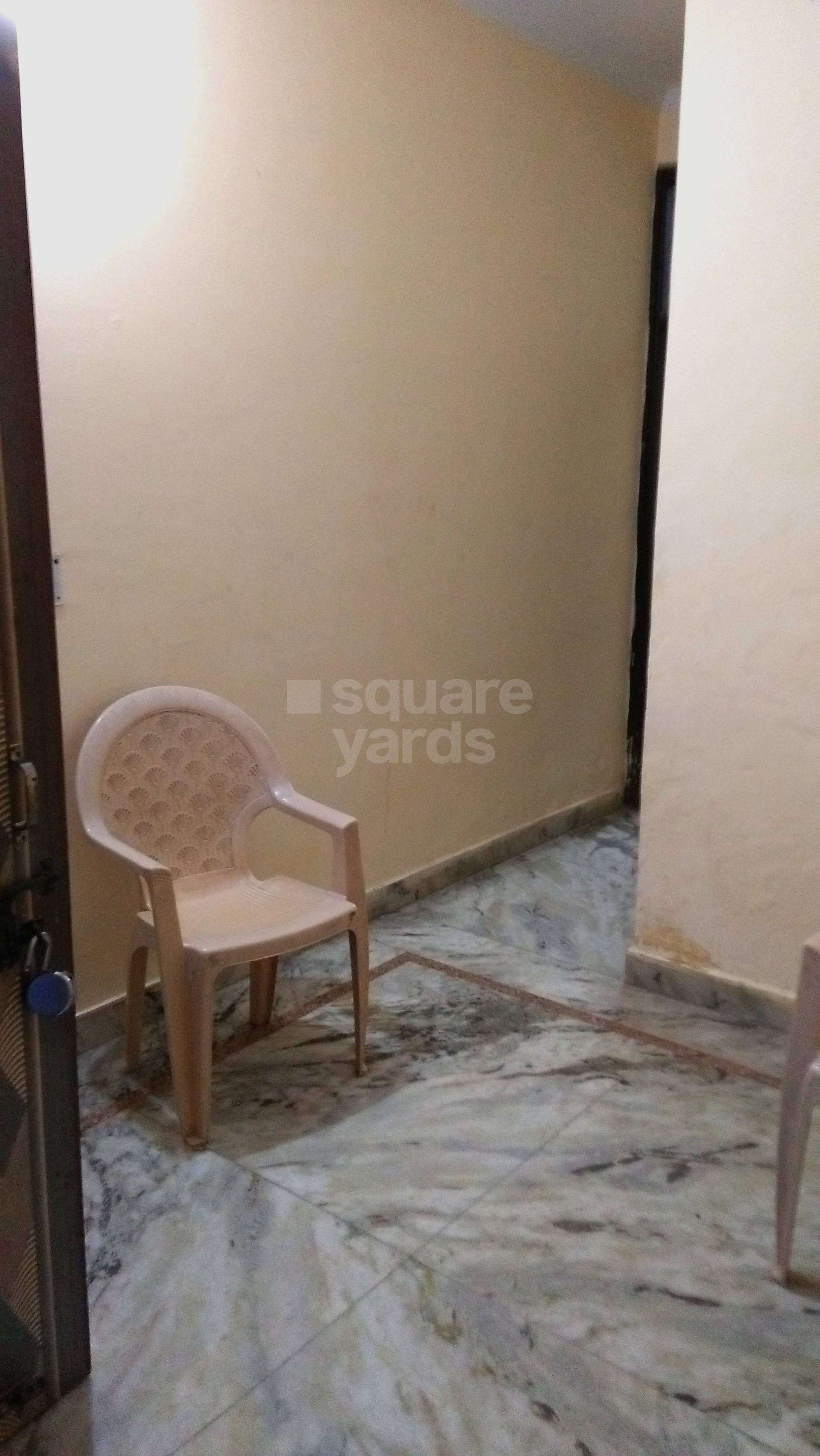 Rental 1 Bedroom 350 Sq.Ft. Builder Floor in Vaishali Sector 3 Ghaziabad 3693633