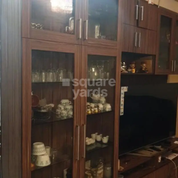 Room in 3 BHK Apartment at GPL Eden Heights, Sector 70 – for Rent