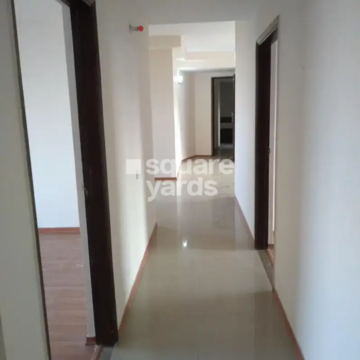  3 BHK Apartment at Pioneer Park Phase 1, Sector 61 – for Rent