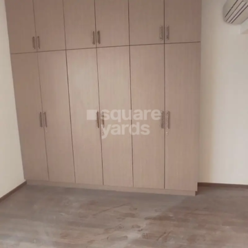 Room in 3 BHK Apartment at M3M Merlin, Sector 67 – for Rent