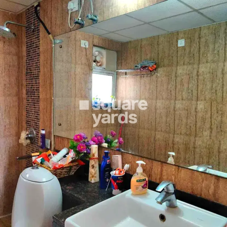 Bathroom, bestech-park-view-spa-next 4 Bedroom 2350 Sq.Ft. Apartment In Sector 67 Gurgaon 3708065