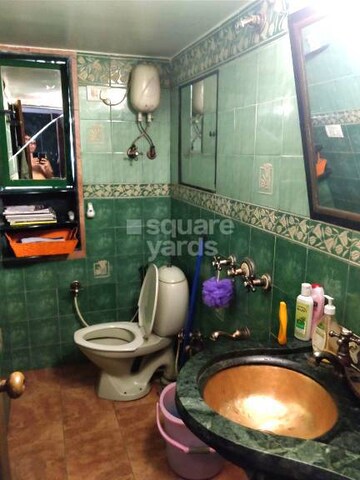 Attached Bathroom in 2 BHK Apartment at Tarapore Gardens, Andheri West – for Rent