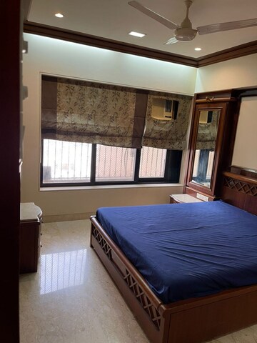 Bedroom in 2 BHK Apartment at K Raheja Raheja Classique, Andheri West – for Rent
