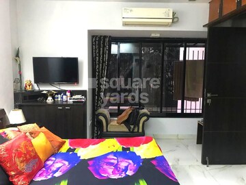 Living Room in 3 BHK Apartment at Andheri West – for Rent