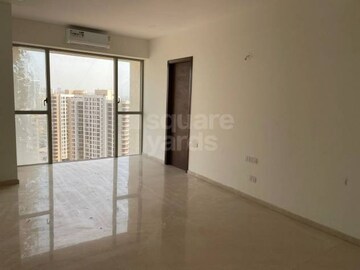 Bedroom in 4 BHK Apartment at Transcon Triumph Tower, Andheri West – for Rent