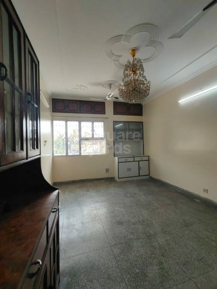 Rental 3 Bedroom 1250 Sq.Ft. Independent House in DDA Flats Sarita