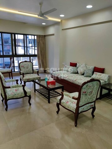 Living Room in 2 BHK Apartment at Andheri West – for Rent