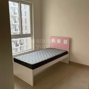 Bedroom in 2 BHK Apartment at Emaar Emerald Estate, Sector 65 – for Rent