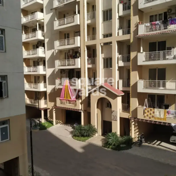 3 BHK Apartment – Exterior View View at Emaar Palm Hills, Sector 77 - for Rent