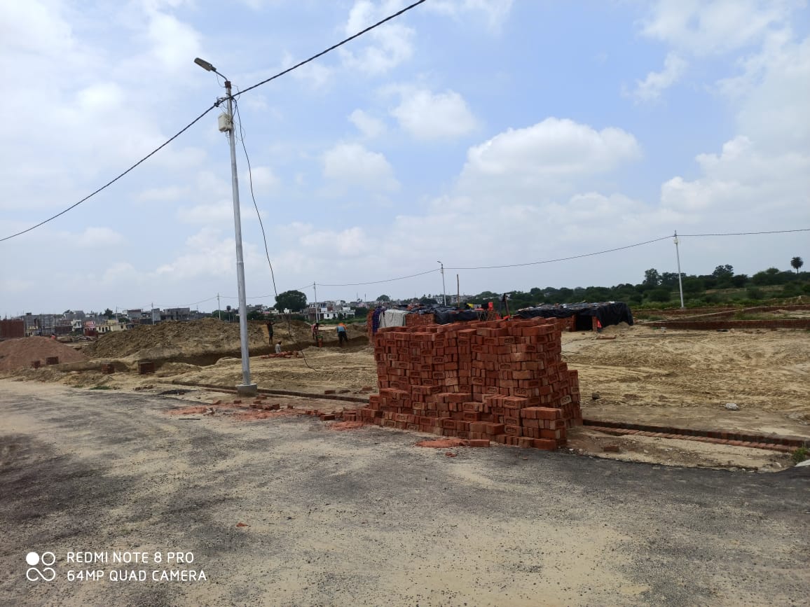 Resale 1000 Sq.Ft. Plot in Lucknow Heights Infra Dream Valley, Amar Shaheed Path Lucknow 4068931