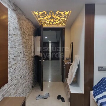 Room in 3 BHK Apartment at Paras Irene, Sector 70a – for Rent