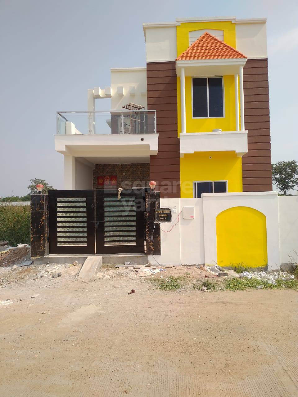 Resale 5 Bedroom 2000 Sq.Ft. Independent House in Mujgahan Raipur 3800979
