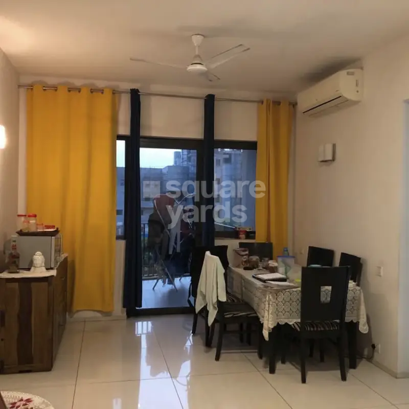 2 BHK + Servant Room Apartment For Rent in Ireo Skyon