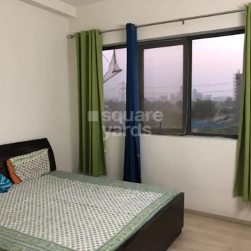 Master Bedroom in 2 BHK Apartment at Ireo Skyon, Sector 60 – for Rent