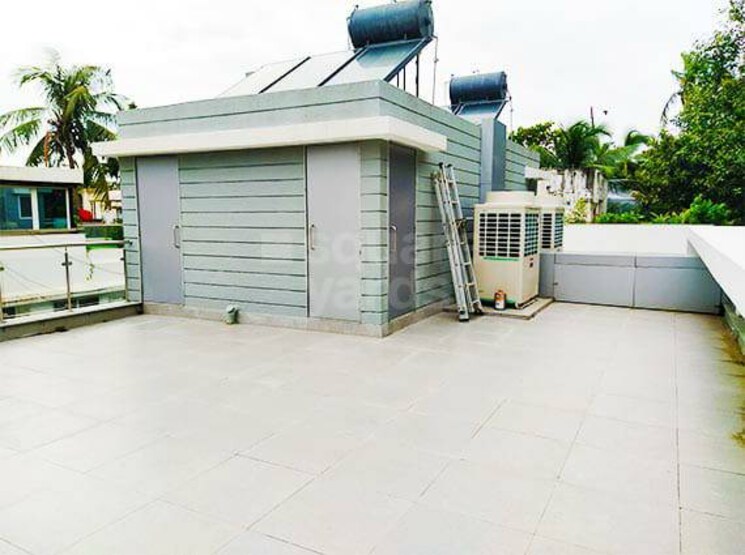 Terrace, emgee-vikas-park 5 Bedroom 7000 Sq.Ft. Villa In Juhu Mumbai 3817014