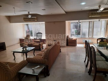Living Room in 4 BHK Villa at Emgee Vikas Park, Juhu – for Rent