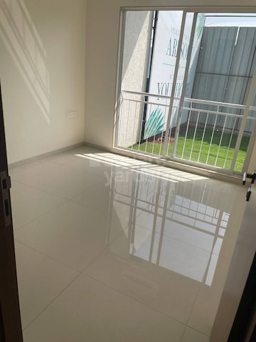 Room in 1 BHK Builder Floor at Mahaavir Exotique, Kharghar – for Sale