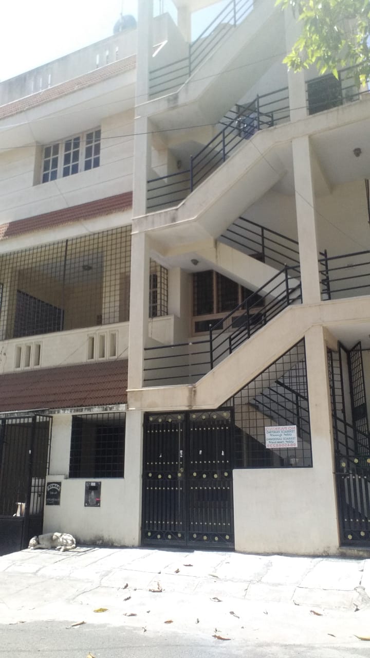 Resale 6+ Bedroom 4000 Sq.Ft. Independent House in Kathriguppe