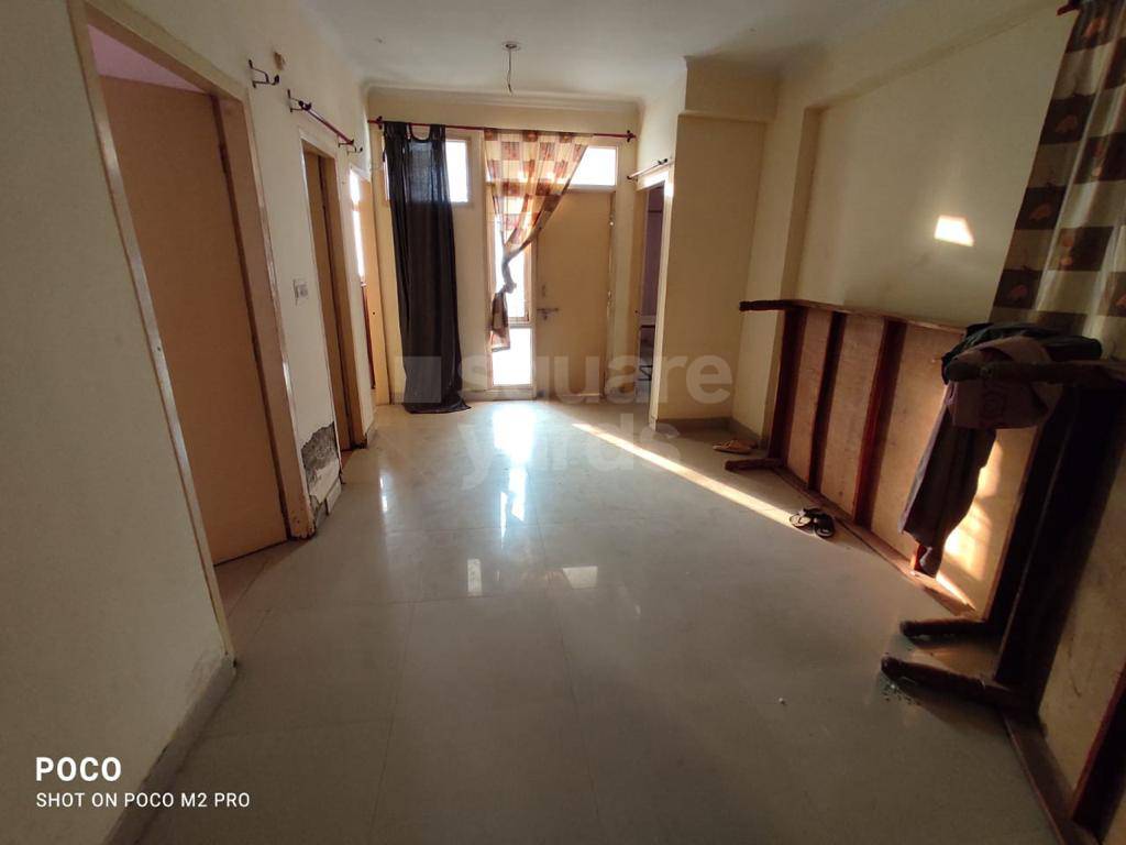 Rental 2 Bedroom 700 Sq.Ft. Apartment in RHB HIG Flat, Pratap Nagar
