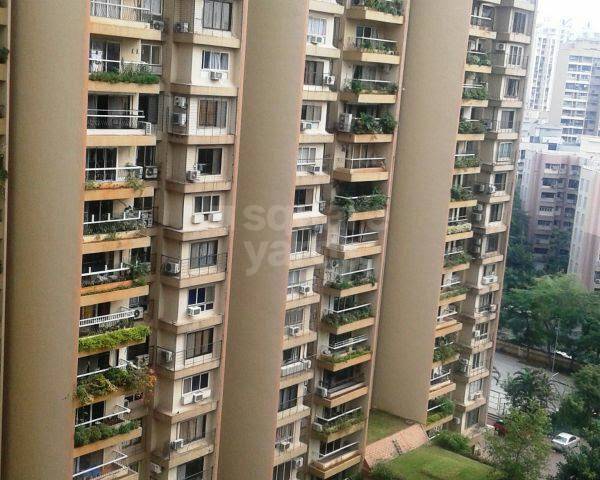 3.5 BHK + Servant Room Apartment For Sale in Green Acres