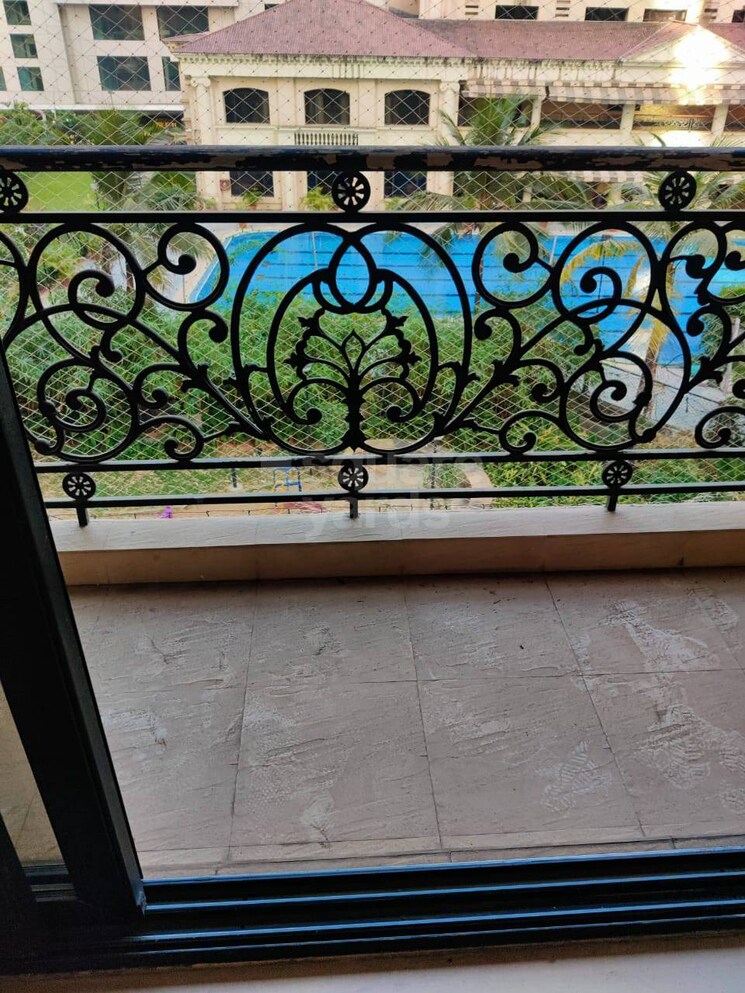 Balcony, k-raheja-raheja-classique 4 Bedroom 2400 Sq.Ft. Apartment In Andheri West Mumbai 3844525