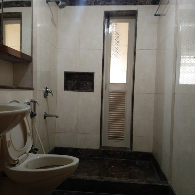 Attached Bathroom, andheri west 2 Bedroom 1100 Sq.Ft. Apartment In Andheri West Mumbai 3848325