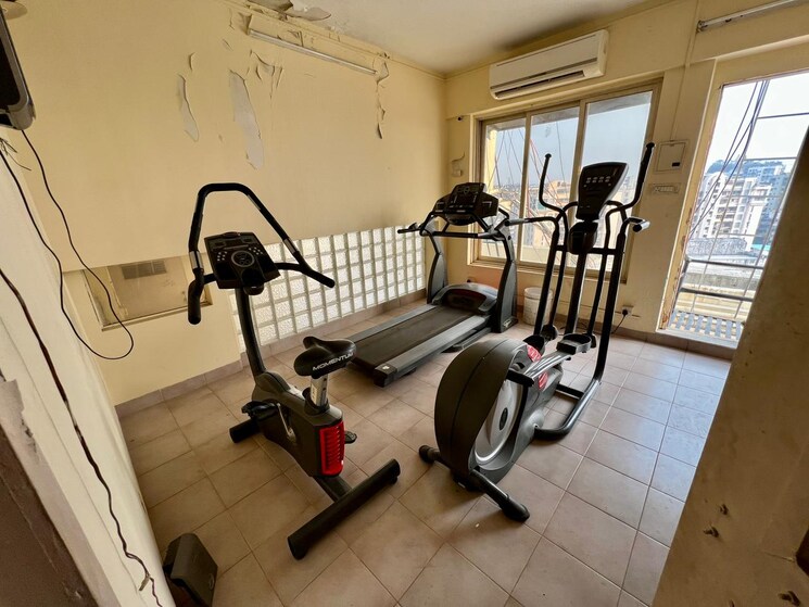 Gym, minaret-tower 2 Bedroom 1100 Sq.Ft. Apartment In Andheri West Mumbai 3871771