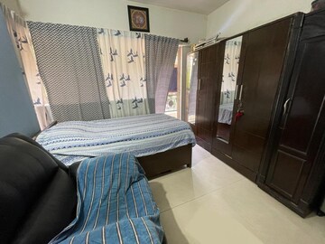 Bedroom in 2 BHK Apartment at Minaret Tower, Andheri West – for Sale