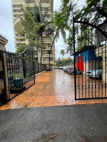 Living Room in 2 BHK Apartment at Minaret Tower, Andheri West – for Sale