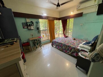 Bedroom in 2 BHK Apartment at Minaret Tower, Andheri West – for Sale