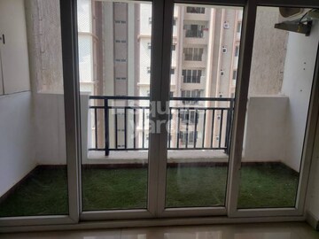 Room in 4 BHK Apartment at Movie Towers, Kokapet – for Rent