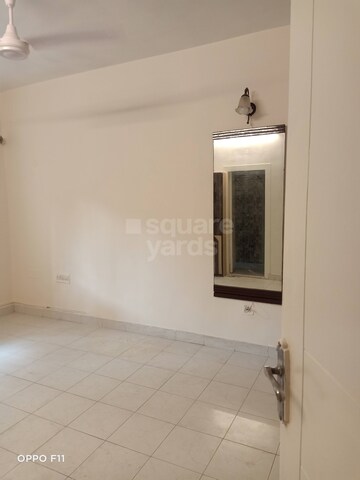 Bedroom in 2 BHK Apartment at Andheri West – for Rent