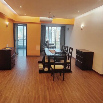 Room in 3.5 BHK Builder Floor at Juhu – for Rent