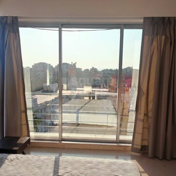Balcony in 3.5 BHK Builder Floor at Juhu – for Rent