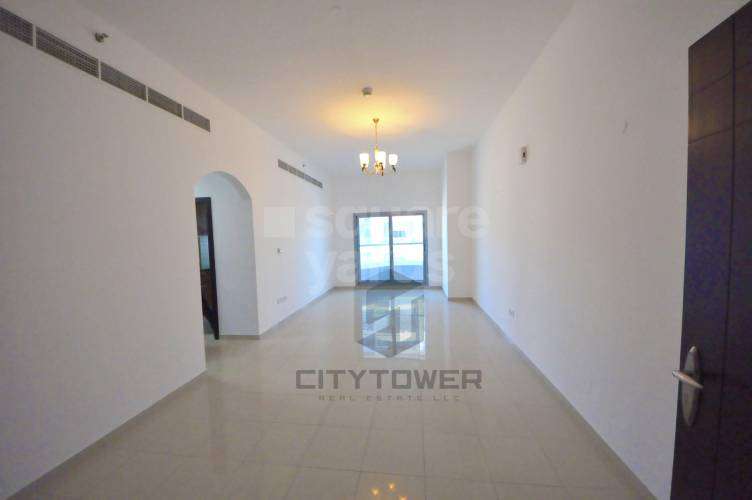 2 BR 1200 Sq.Ft. Apartment in Oud Metha Building