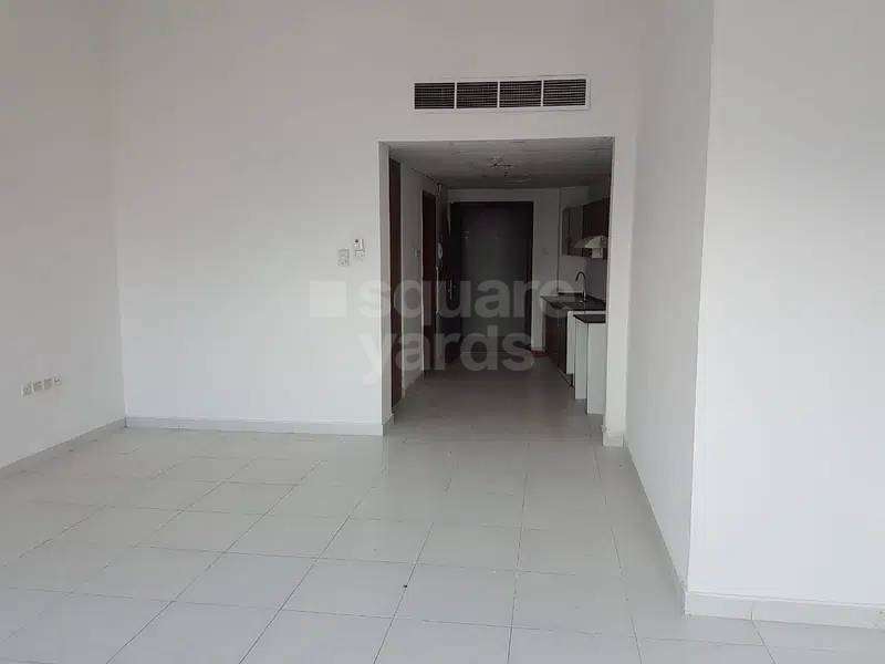 1 BR 690 Sq.Ft. Apartment in Falcon Towers
