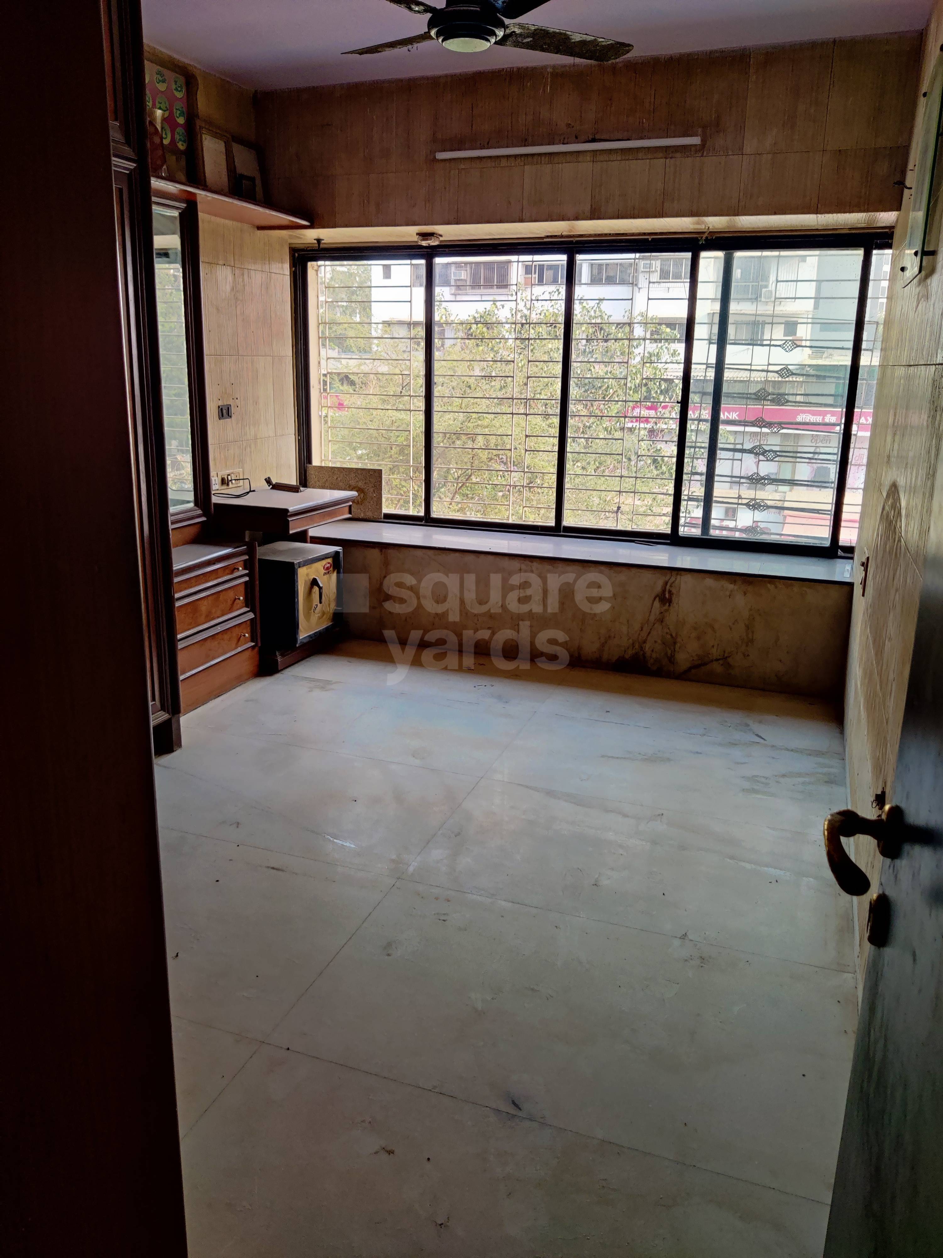 Resale Commercial Office Space 500 Sq.Ft. in Andheri West Mumbai 478973